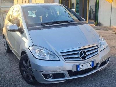 Usata Mercedes A160 Elegance 95 CV (69 kW) 2009 Argento Coupé