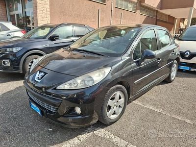 Usata Peugeot 207 Allure 68 CV (50 kW) 2011 Nero Utilitaria