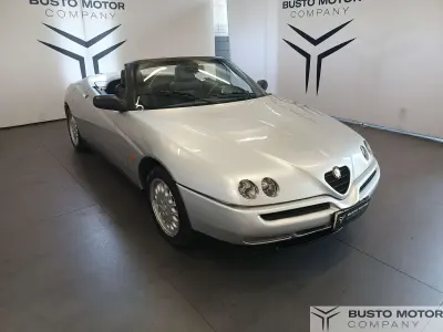 Usata Alfa Romeo Spider 150 CV (110 kW) 1995 Argento / metallizzato Cabrio