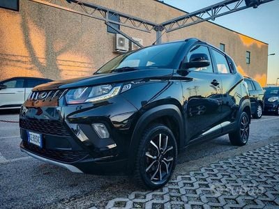 Usata Mahindra KUV100 87 CV (63 kW) 2021 Nero SUV