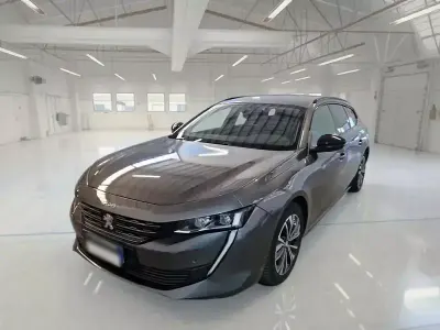 Gebraucht Peugeot 508 Allure 131 PS (96 kW) 2022 Grau Kombi
