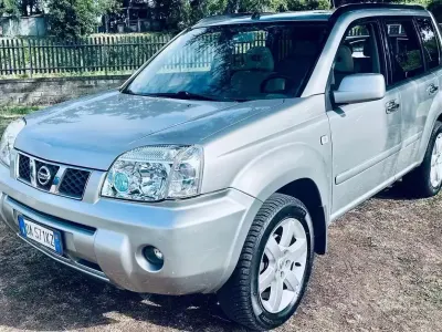 Usata Nissan X-Trail 136 CV (100 kW) 2006 Grigio SUV