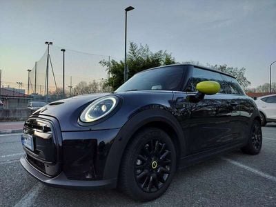 Nero Usata 2023 Mini Cooper SE Utilitaria | 22.000 € (Buon prezzo)