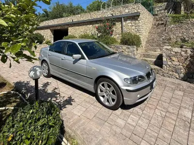 Begagnad BMW 320 170 HK (125 kW) 2004 Silver Sedan