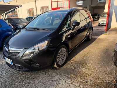 Usata Opel Zafira Tourer Cosmo 131 CV (96 kW) 2016 Nero Monovolume