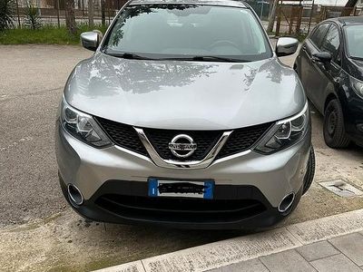 Usata Nissan Qashqai Acenta 110 CV (80 kW) 2015 Grigio SUV