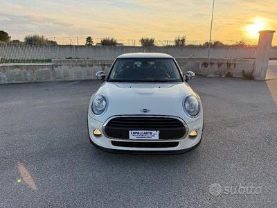 Usata Mini One D Business 95 CV (69 kW) 2016 Beige Utilitaria
