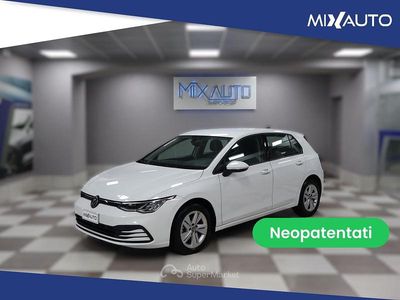 Bianco Usata 2021 VW Golf Berlina | 19.500 € (Buon prezzo)