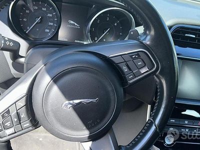 Usata Jaguar XE 250 CV (183 kW) 2018 Bianco Berlina