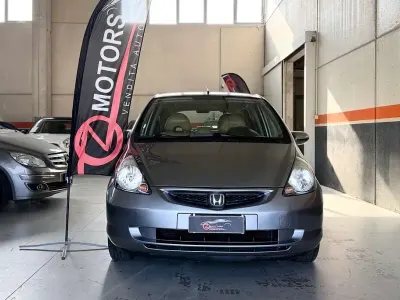 Usata Honda Jazz ES 83 CV (61 kW) 2007 Grigio Utilitaria