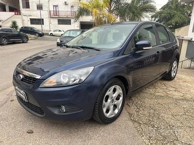 Usata Ford Focus 110 CV (80 kW) 2010 Blu Berlina