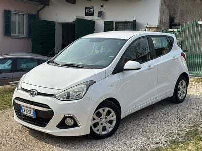 Usata Hyundai i10 67 CV (49 kW) 2014 Bianco Utilitaria