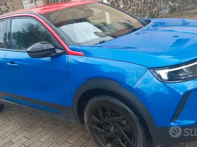 Usata Opel Mokka 131 CV (96 kW) 2022 Blu SUV
