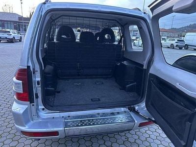Usata Mitsubishi Pajero 160 CV (117 kW) 2002 Argento SUV