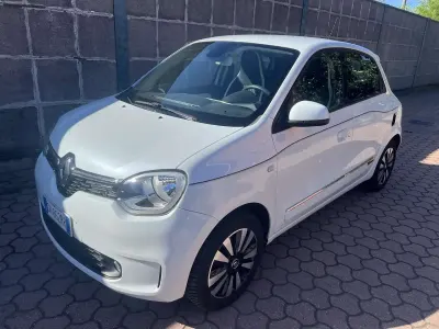 Usata Renault Twingo Signature 92 CV (67 kW) 2022 Bianco Utilitaria