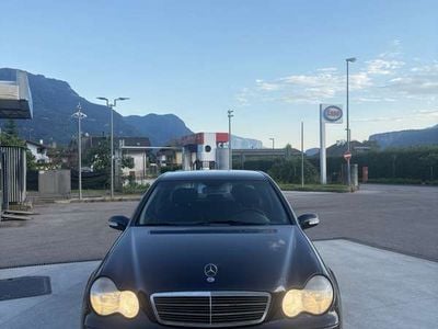 Mercedes C200