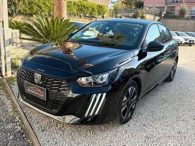 Usata Peugeot 208 GT 101 CV (74 kW) 2024 Nero Utilitaria