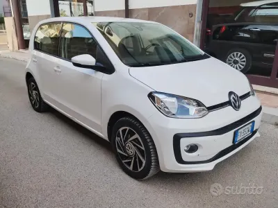 Usata VW up! 68 CV (50 kW) 2019 Bianco Utilitaria