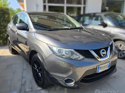 Usata Nissan Qashqai 131 CV (96 kW) 2017 Grigio SUV