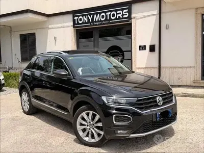 Usata VW T-Roc 150 CV (110 kW) 2018 Nero SUV