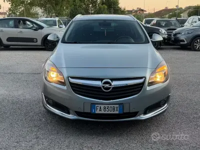 Usata Opel Insignia Cosmo 163 CV (119 kW) 2015 Blu Station wagon