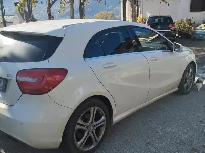 Usata Mercedes A200 156 CV (114 kW) 2012 Bianco Utilitaria