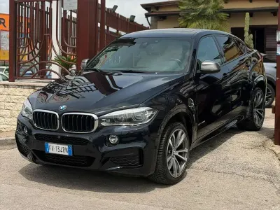 Usata BMW X6 M Sport 249 CV (183 kW) 2019 Blu/azzurro SUV