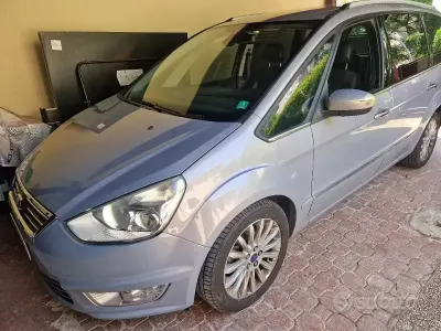 Usata Ford Galaxy Titanium 163 CV (119 kW) 2013 Grigio Monovolume