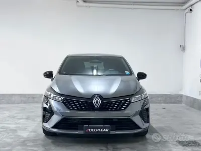 Usata Renault Clio V Techno 90 CV (66 kW) 2025 Grigio Berlina