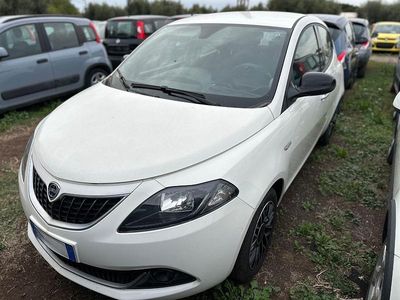 Usata Lancia Ypsilon S 70 CV (51 kW) 2024 Bianco Utilitaria