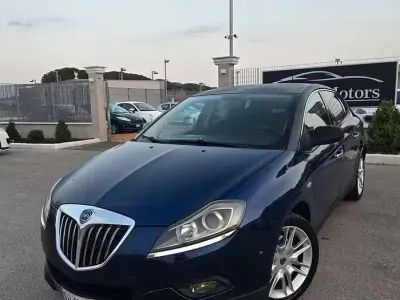Usata Lancia Delta 165 CV (121 kW) 2009 Bluazzurro Utilitaria
