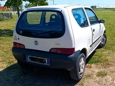 Usata Fiat 600 54 CV (39 kW) 2008 Bianco Utilitaria