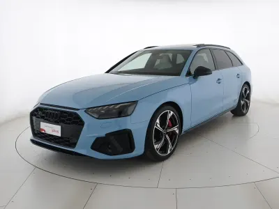 Usata Audi S4 Sport 341 CV (250 kW) 2024 Exclusive  blau gulf Station wagon
