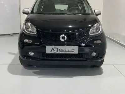 Usata Smart ForFour Passion 71 CV (52 kW) 2018 Nero Utilitaria