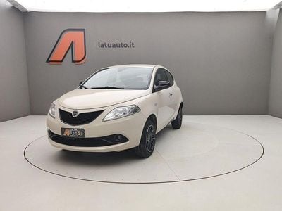 Usata Lancia Ypsilon Gold 71 CV (52 kW) 2019 Avorio chic Utilitaria