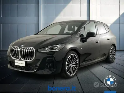 Gebraucht BMW 218 Active Tourer Comfort Edition 150 PS (110 kW) 2024 Schwarz Van / Kleinbus