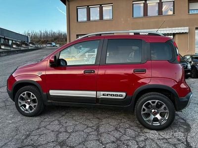 Begagnad Fiat Panda Cross Cross 95 HK (69 kW) 2016 Röd Halvkombi
