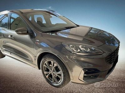 Usata Ford Kuga ST-Line X 190 CV (139 kW) 2020 Grigio SUV