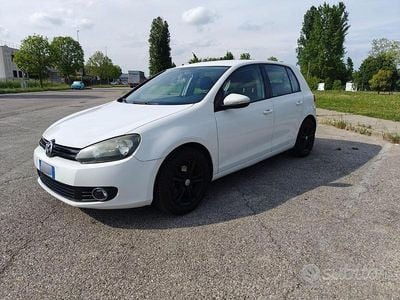 Usata VW Golf VI United 80 CV (58 kW) 2010 Bianco Utilitaria