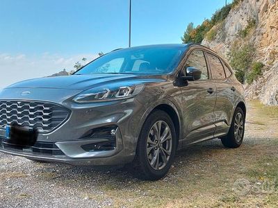 Usata Ford Kuga ST-Line X 190 CV (139 kW) 2022 Grigio SUV