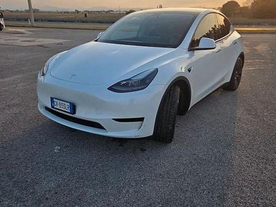 Usata Tesla Model Y 250 kW (340 CV) 2024 Bianco SUV