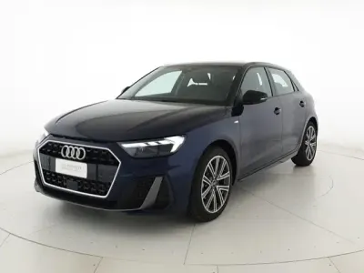 Usata Audi A1 Sportback S-Line 116 CV (85 kW) 2025 Blu navarra metallizzato nero mito metallizzato Utilitaria