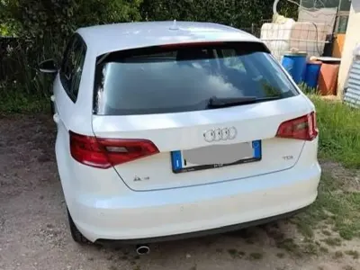 Usata Audi A3 Young 110 CV (80 kW) 2016 Other Berlina