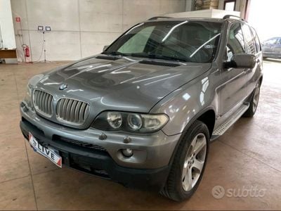 Usata BMW X5 218 CV (160 kW) 2004 Grigio SUV