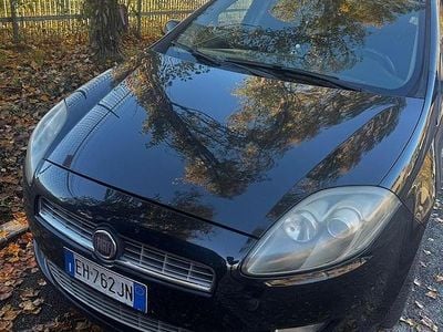 Usata Fiat Bravo 120 CV (88 kW) 2011 Nero Utilitaria