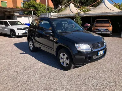 Usata Suzuki Grand Vitara 106 CV (77 kW) 2008 Nero SUV