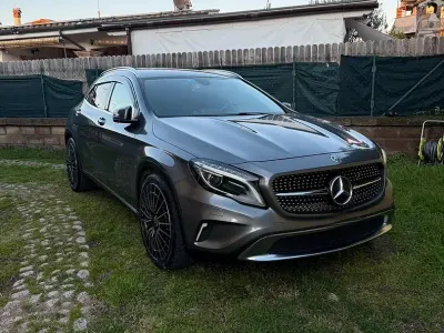 Usata Mercedes GLA200 136 CV (100 kW) 2015 SUV