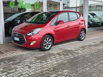 Usata Hyundai ix20 Comfort 90 CV (66 kW) 2016 Rosso Utilitaria