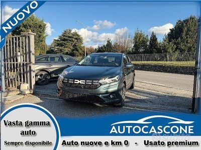 Nuova Dacia Sandero Expression 91 CV (66 kW) 2025 Verde Berlina
