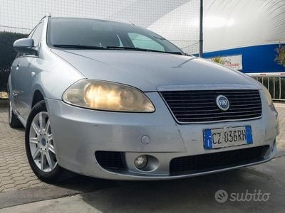 Usata Fiat Croma Active 120 CV (88 kW) 2006 Argento Station wagon